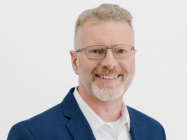 Headshot of Micael Morvik